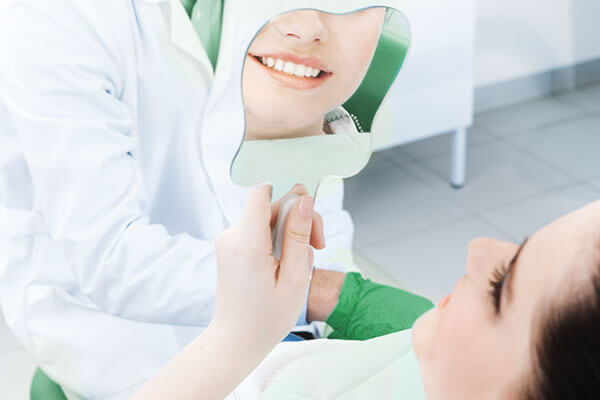Prophylaxe und Professionelle Zahnreinigung PZR